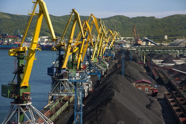 Перевалка угля АО "Восточный порт" в январе-июле достигла 13,6 млн тонн